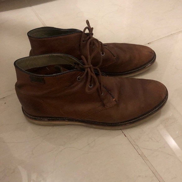 Lacoste Chukka boots - Picture 2 of 4